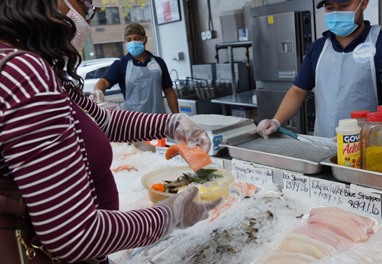 Blue Dolphin Fish Market gallery photo 10